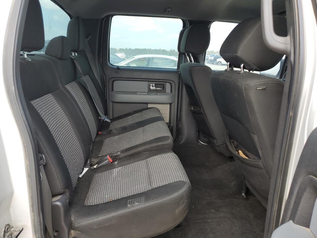 2014 Ford F-150 - Image 10