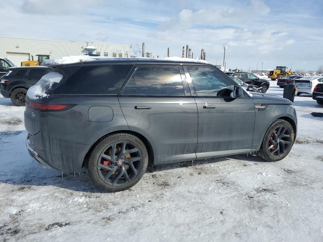2023 Land Rover Range Rover - Image 3
