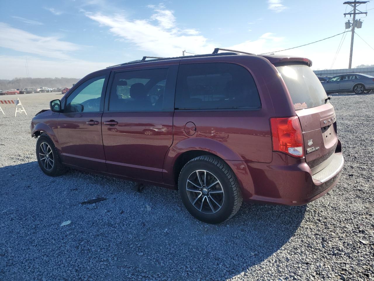 2018 Dodge Caravan - Image 2