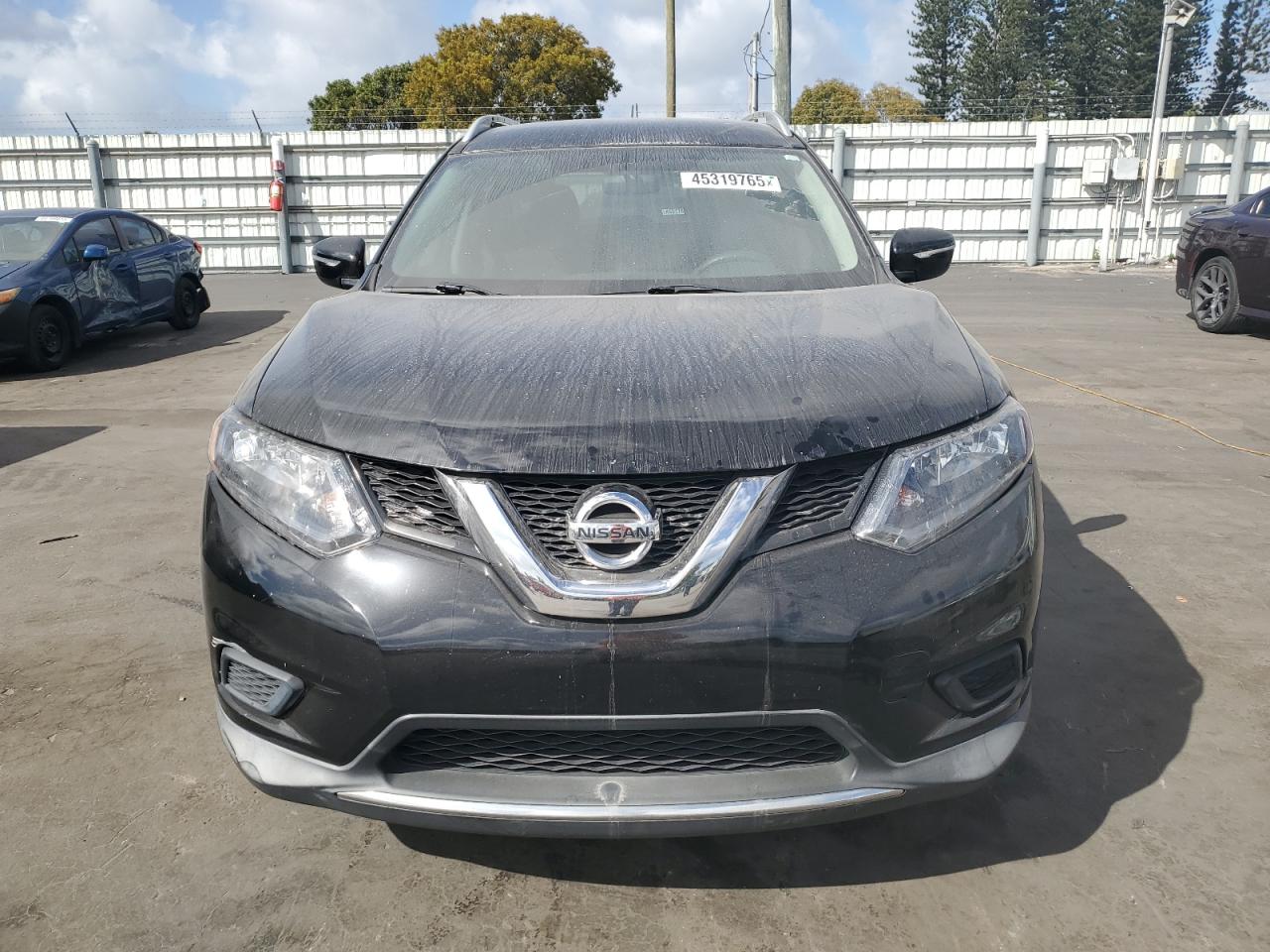 2015 Nissan Rogue - Image 5