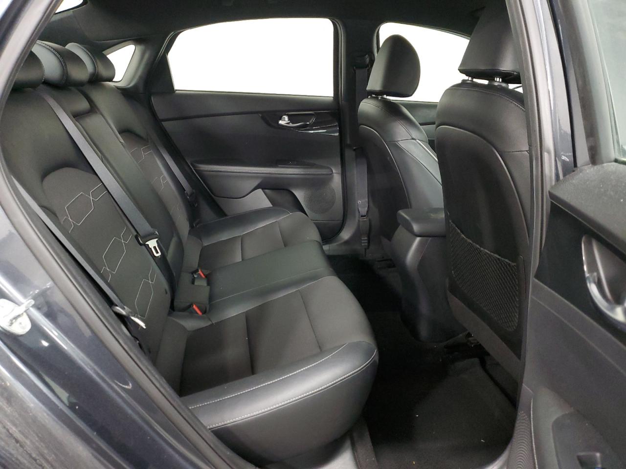 2021 Kia Forte - Image 10