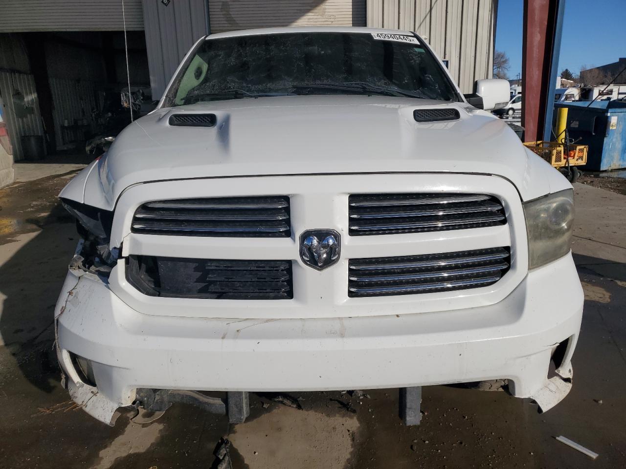 2014 RAM 1500 - Image 5