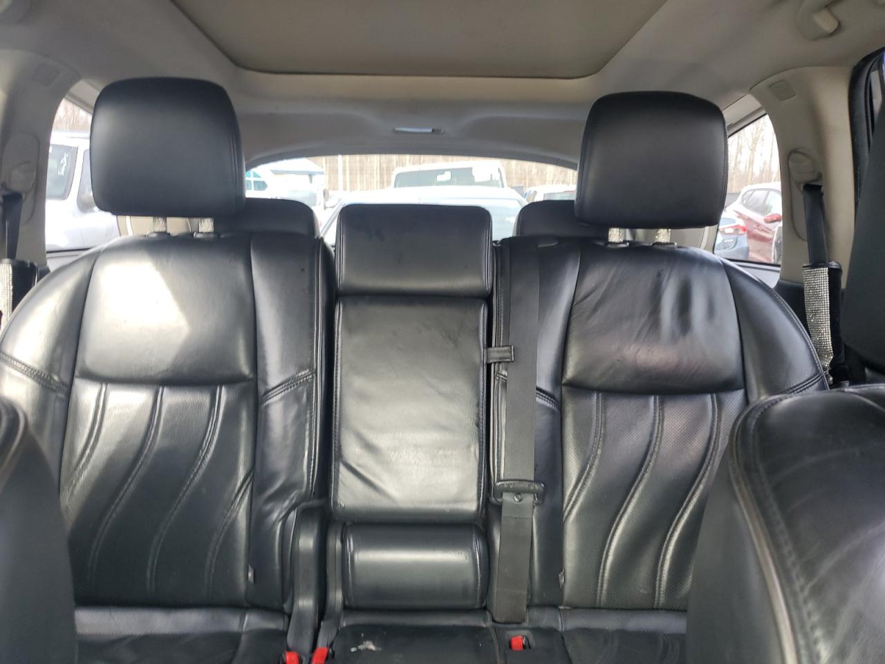 2015 Infiniti QX60 - Image 10