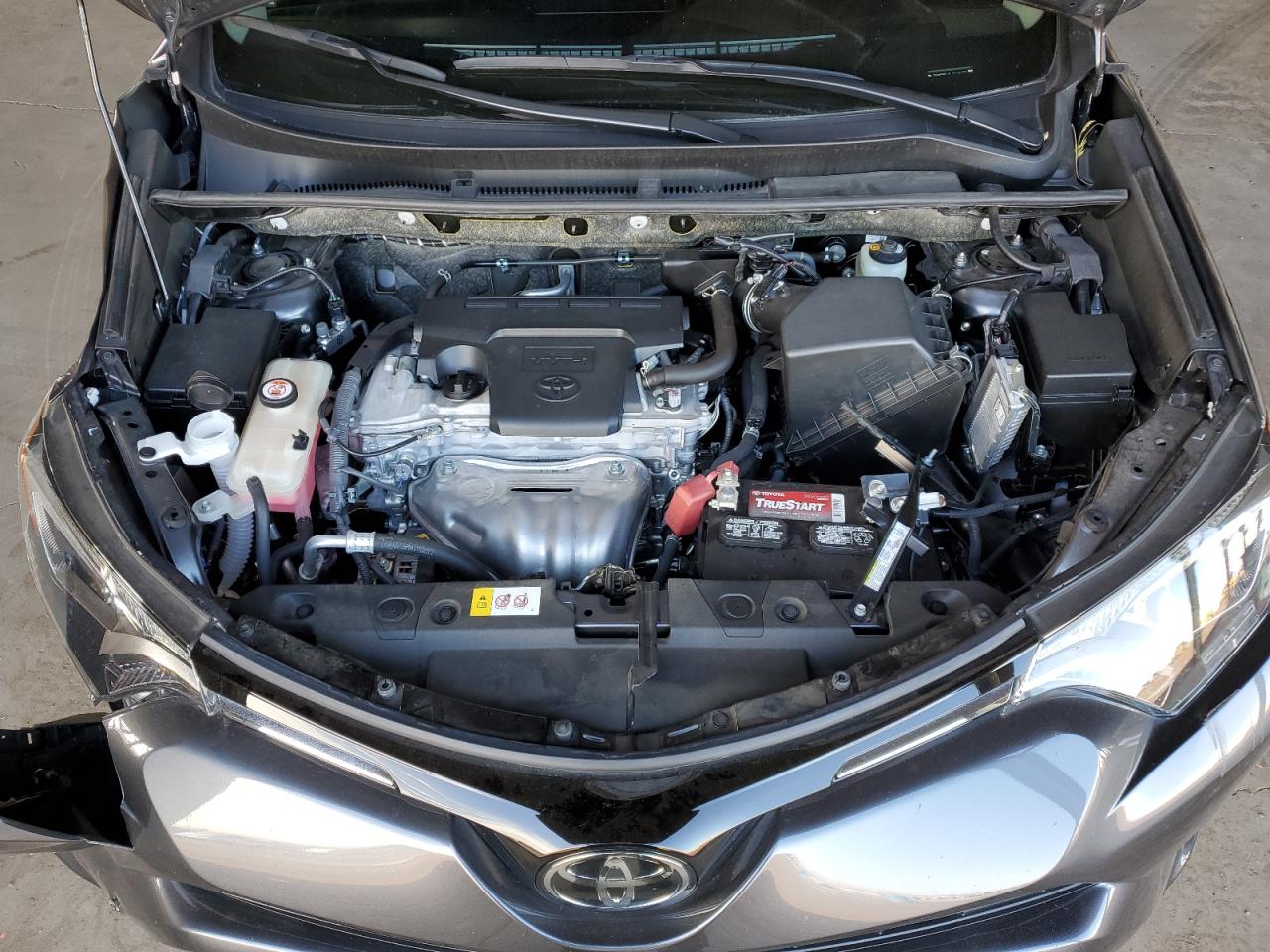 2018 Toyota RAV 4 - Image 13