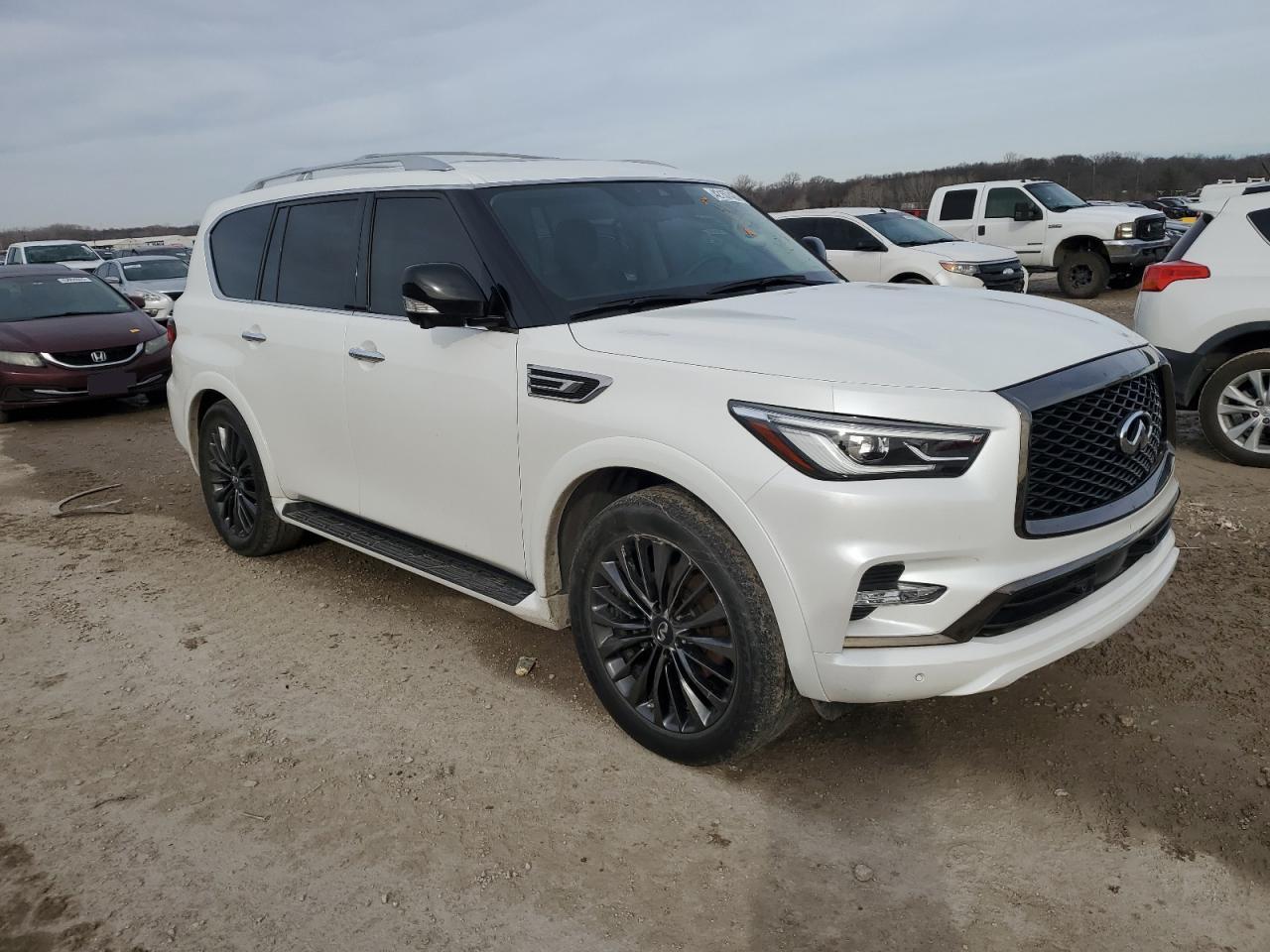 2021 Infiniti QX80 - Image 4