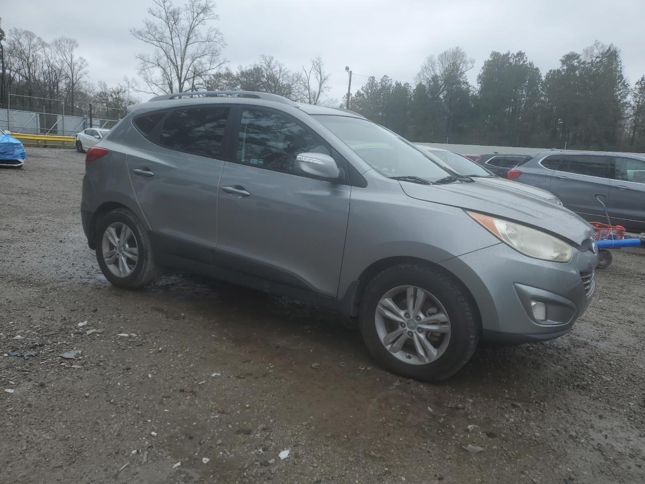 2013 Hyundai Tucson - Image 4