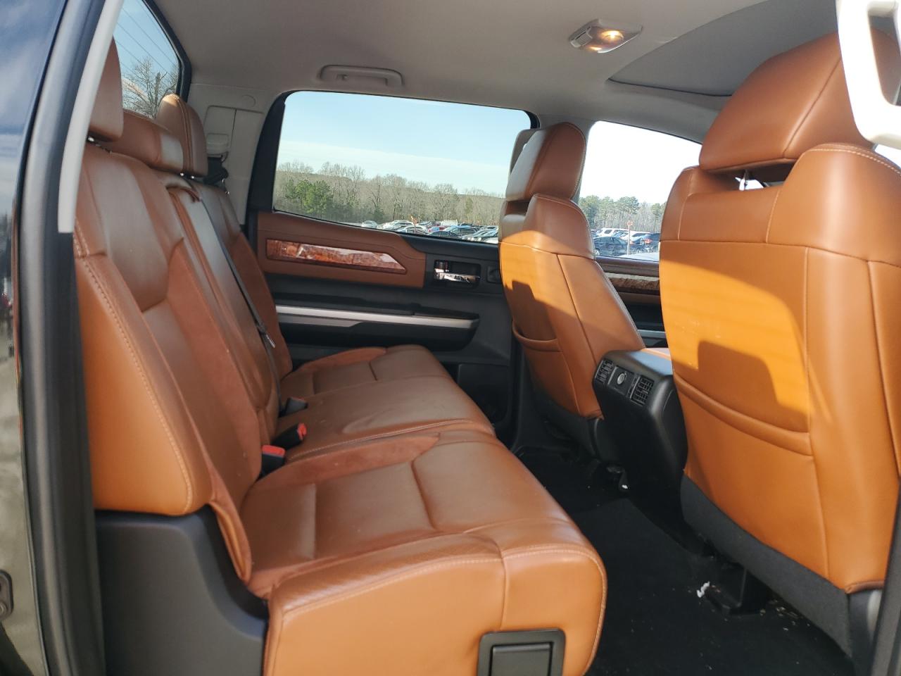 2016 Toyota Tundra - Image 10