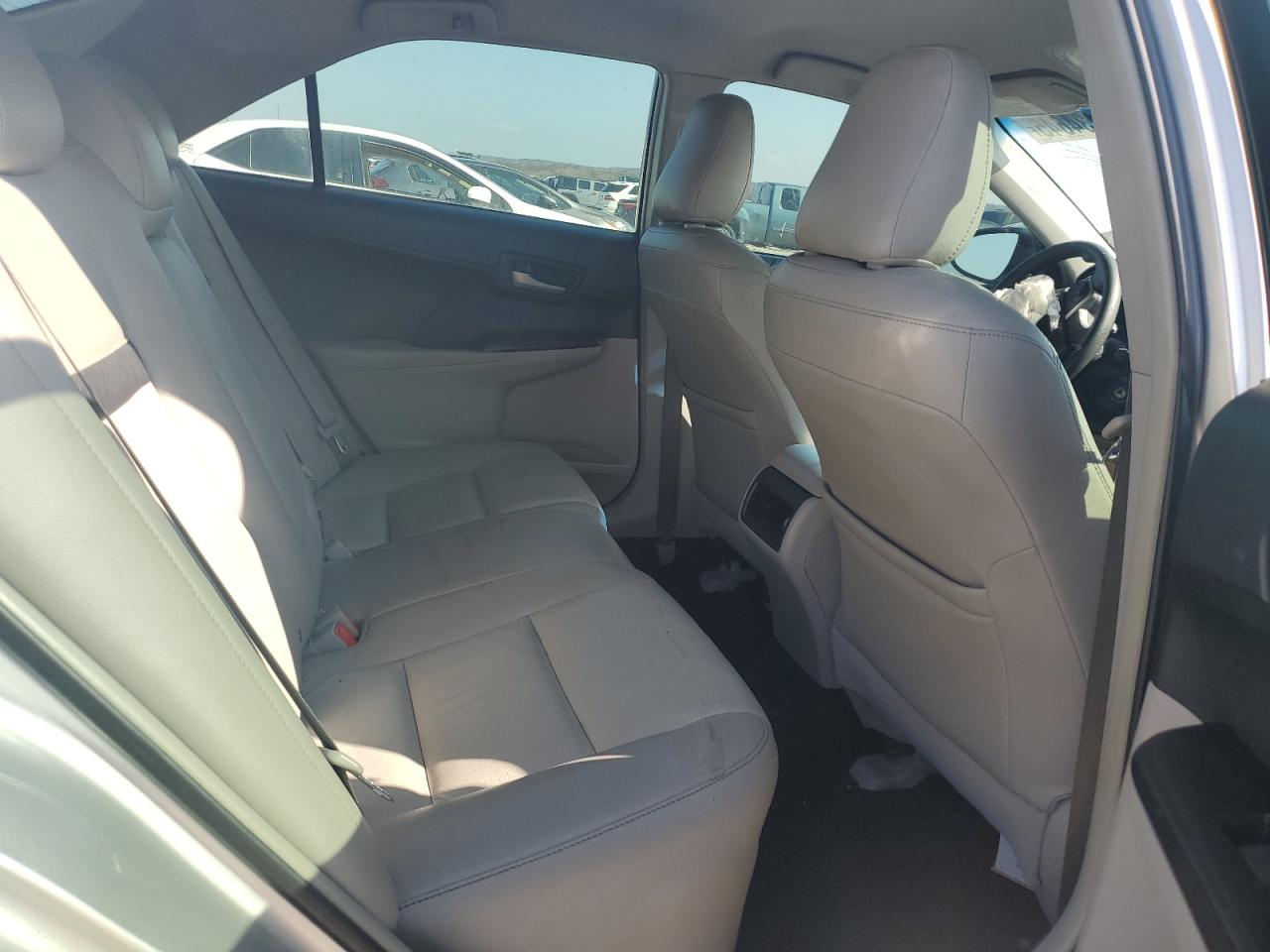 2014 Toyota Camry - Image 10