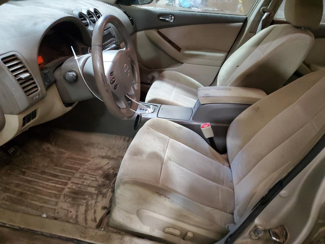 2009 Nissan Altima - Image 7