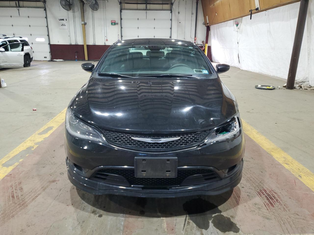 2016 Chrysler 200 - Image 5