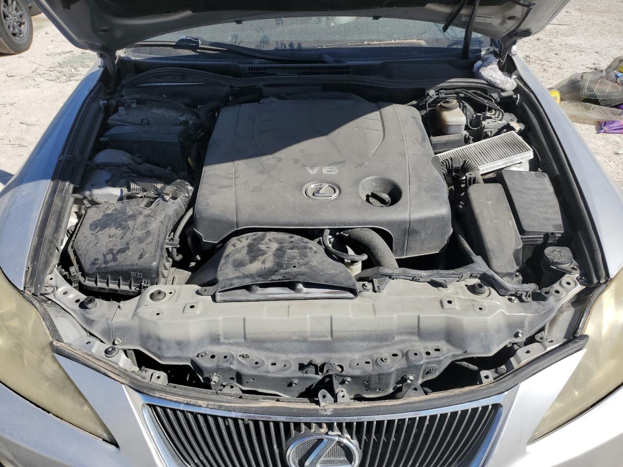 2006 Lexus IS - Image 11