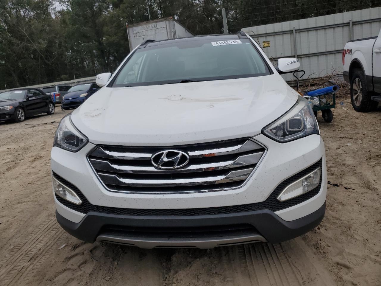 2014 Hyundai Santa Fe - Image 5