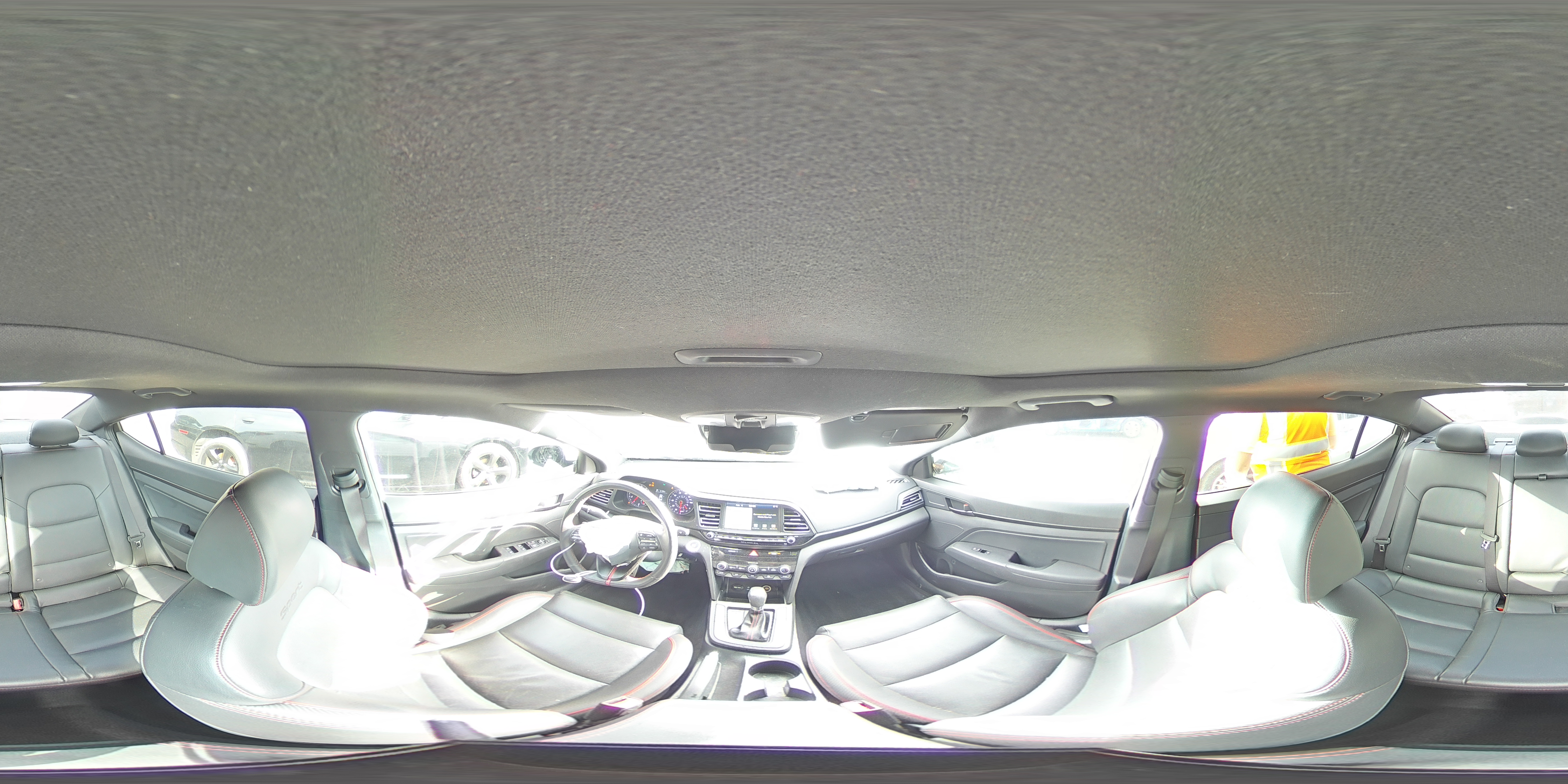 2020 Hyundai Elantra - Image 13