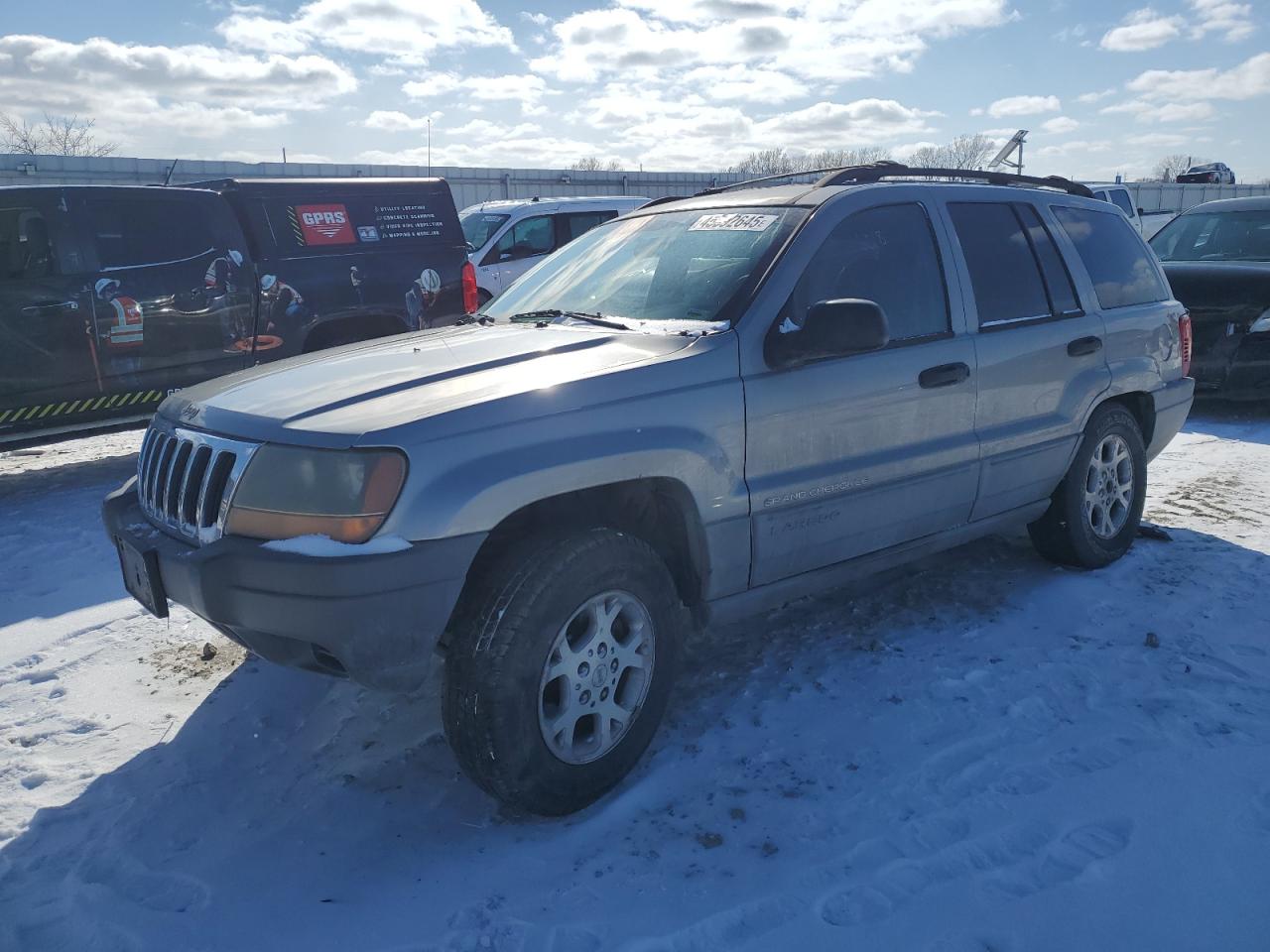 2001 Jeep Grand Cherokee Laredo for Sale in Kansas City, KS - Rear End