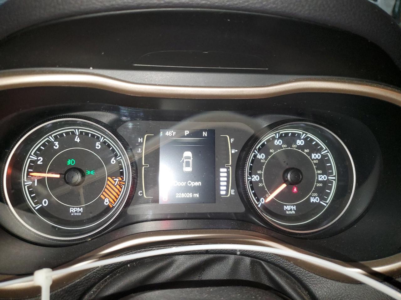 2014 Jeep Grand Cherokee - Image 9