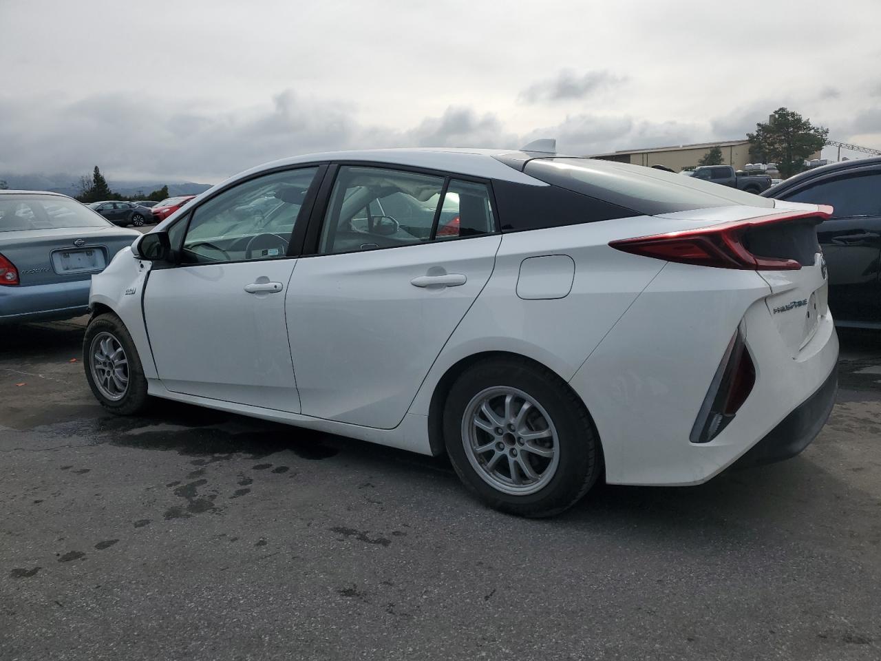 2021 Toyota Prius - Image 2
