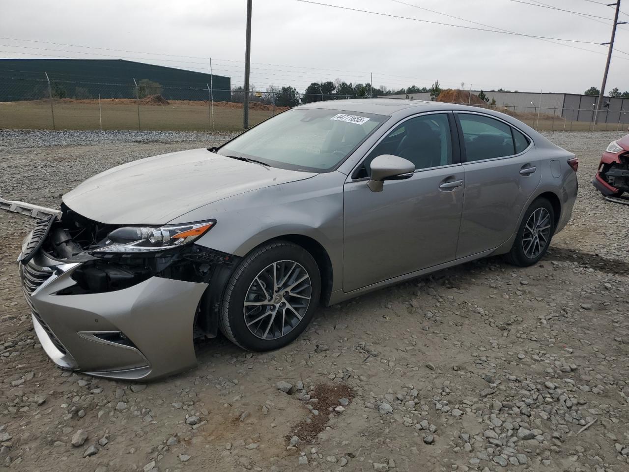 2018 Lexus ES - Image 1
