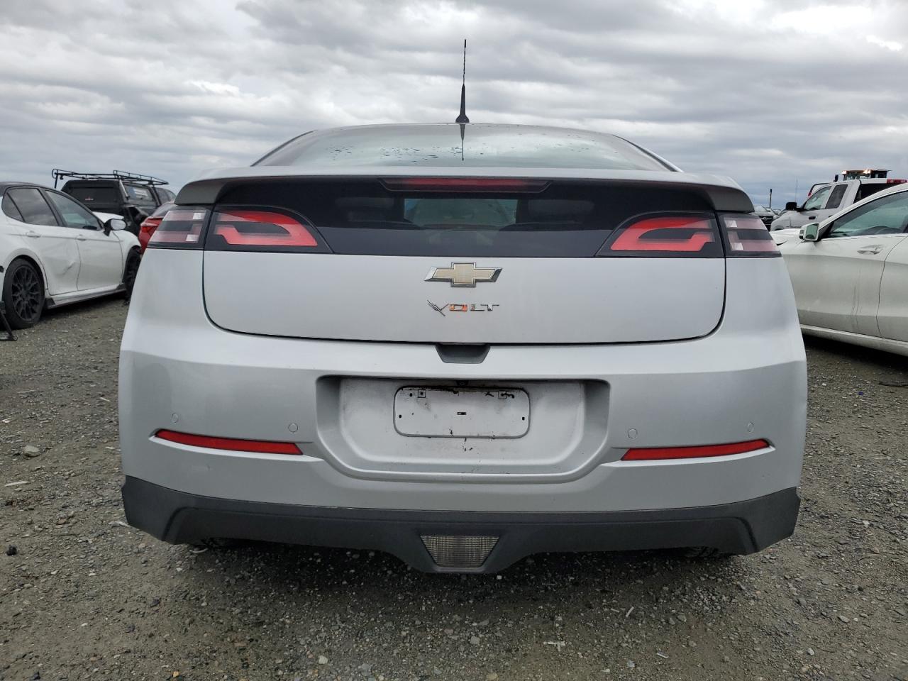 2014 Chevrolet Volt - Image 6