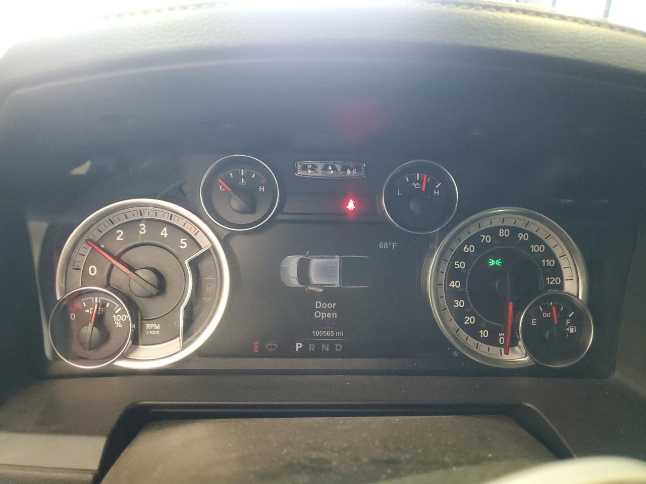 2018 RAM 1500 - Image 9