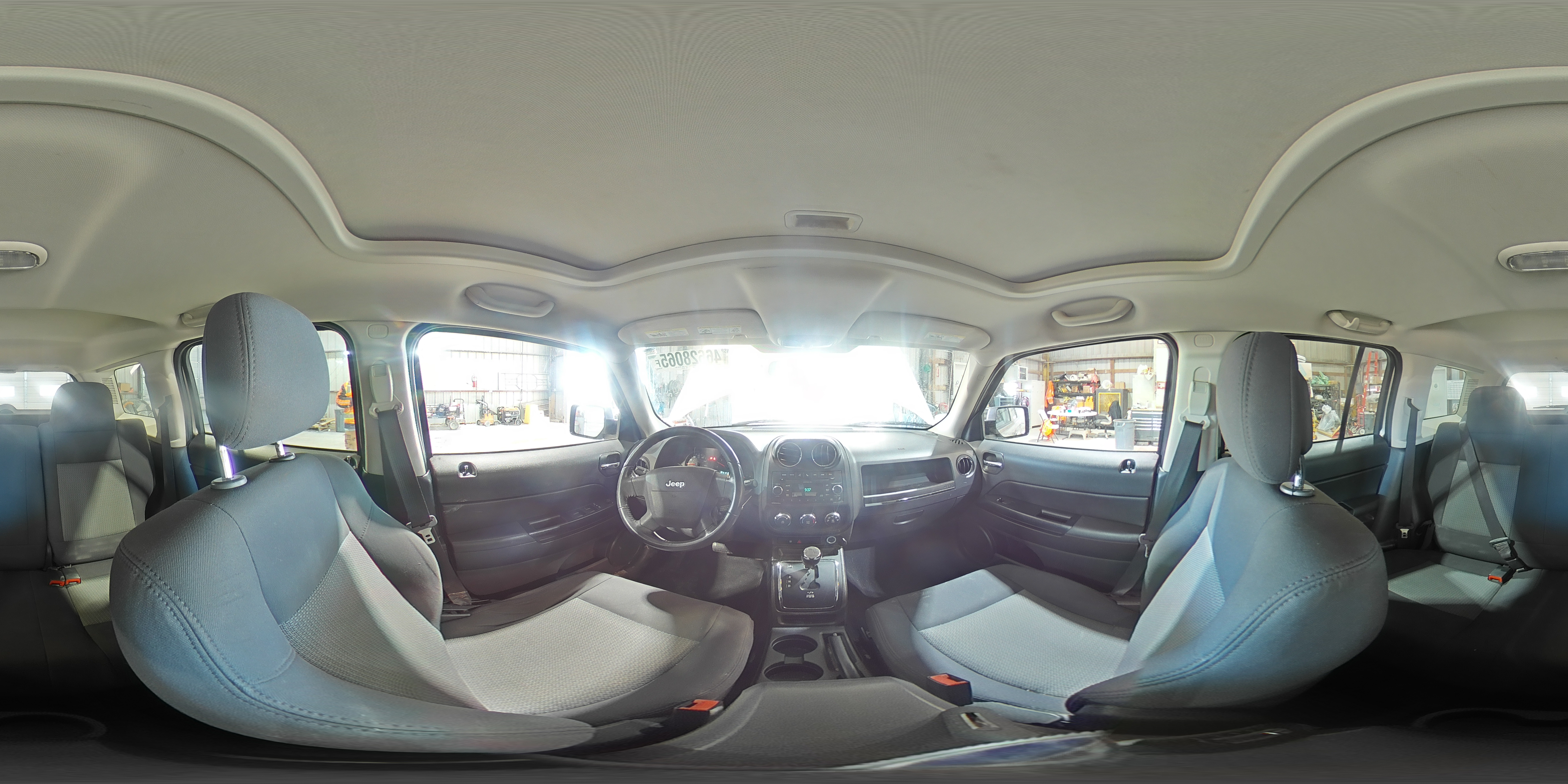 2010 Jeep Liberty (Patriot) - Image 13