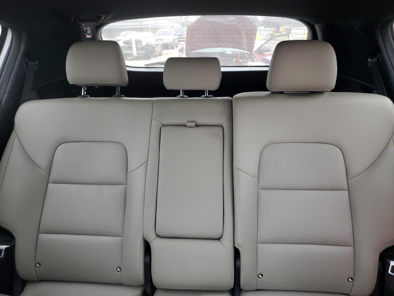 2020 Kia Sportage - Image 10
