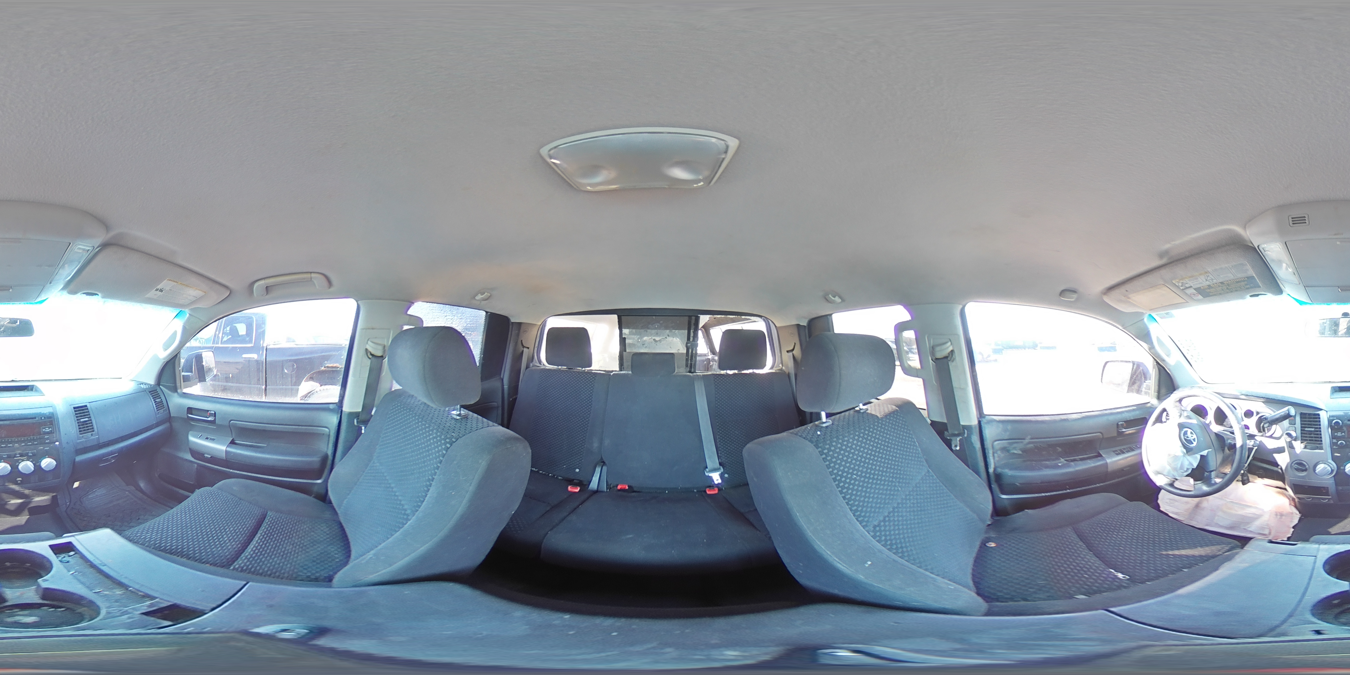 2012 Toyota Tundra - Image 12