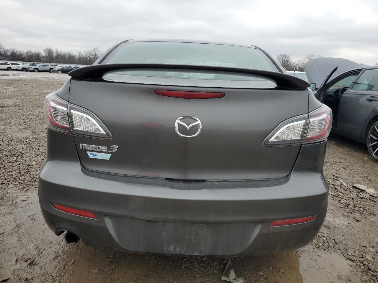 2012 Mazda 3 - Image 6