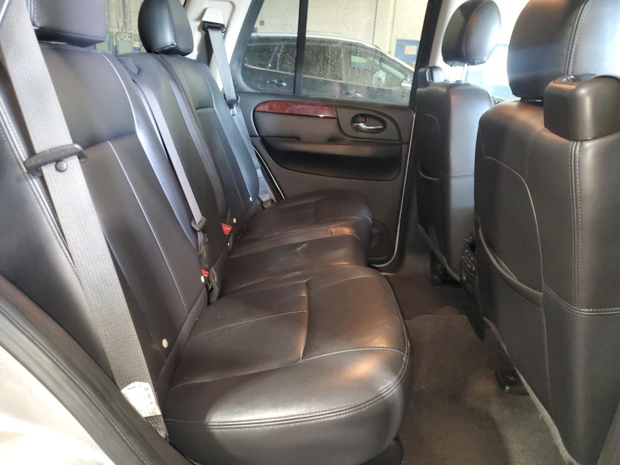 2008 GMC Envoy - Image 11