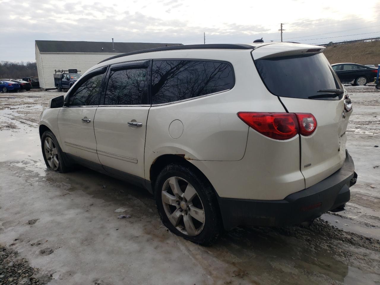 2011 Chevrolet Traverse - Image 2