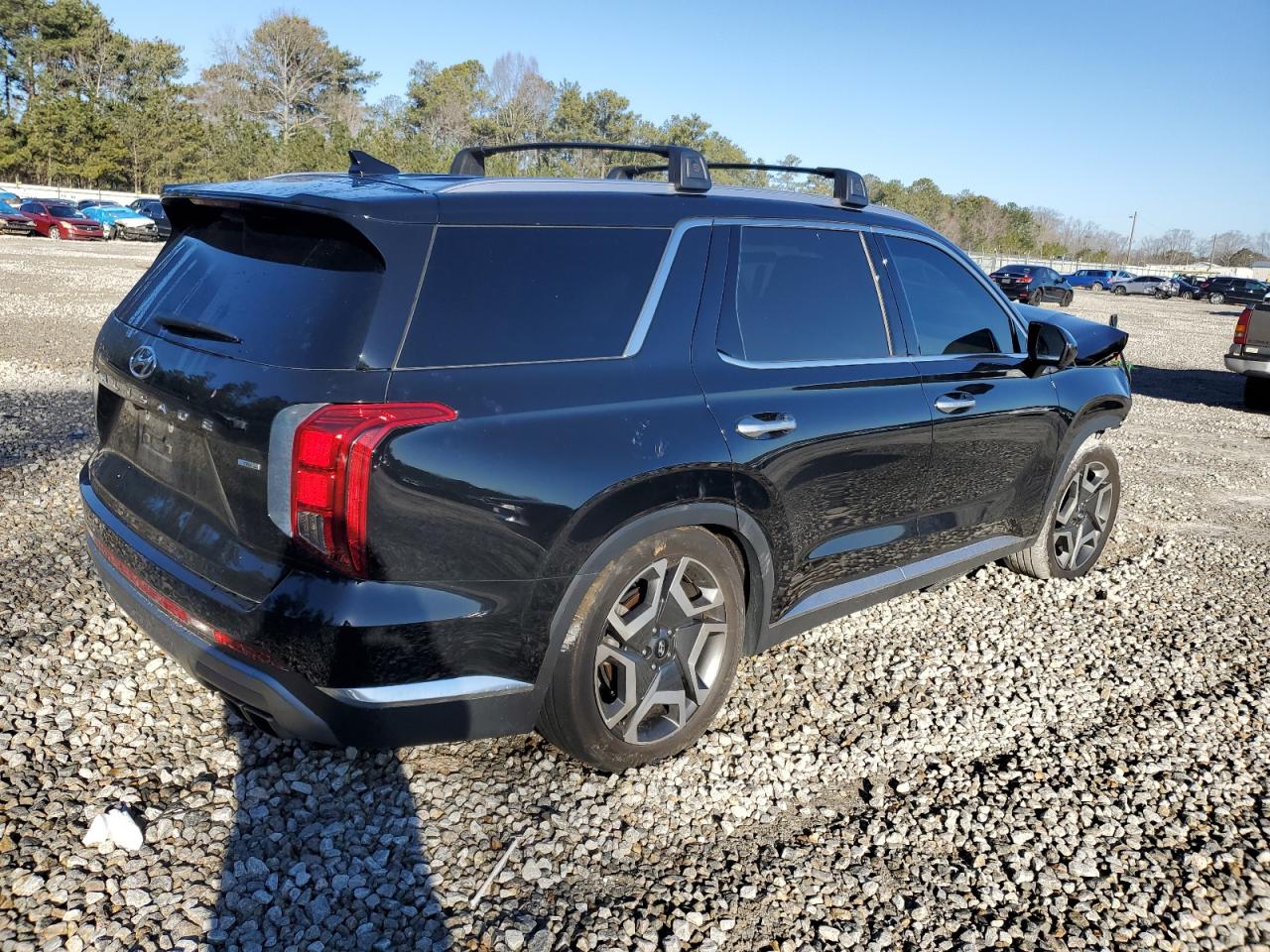 2023 Hyundai Palisade - Image 3