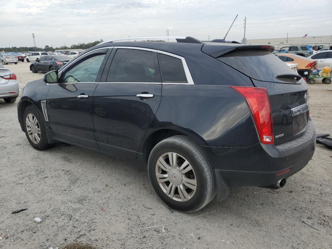 2015 Cadillac SRX - Image 2