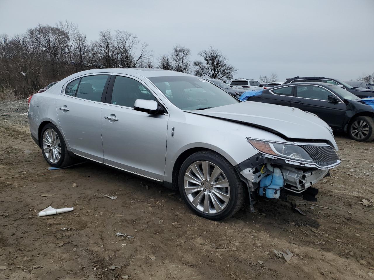 2015 Lincoln MKS - Image 4