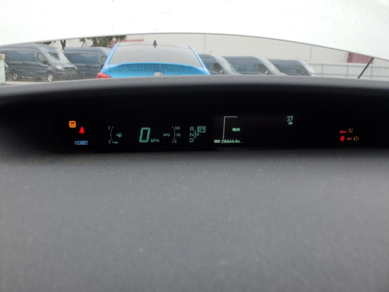 2012 Toyota Prius - Image 9
