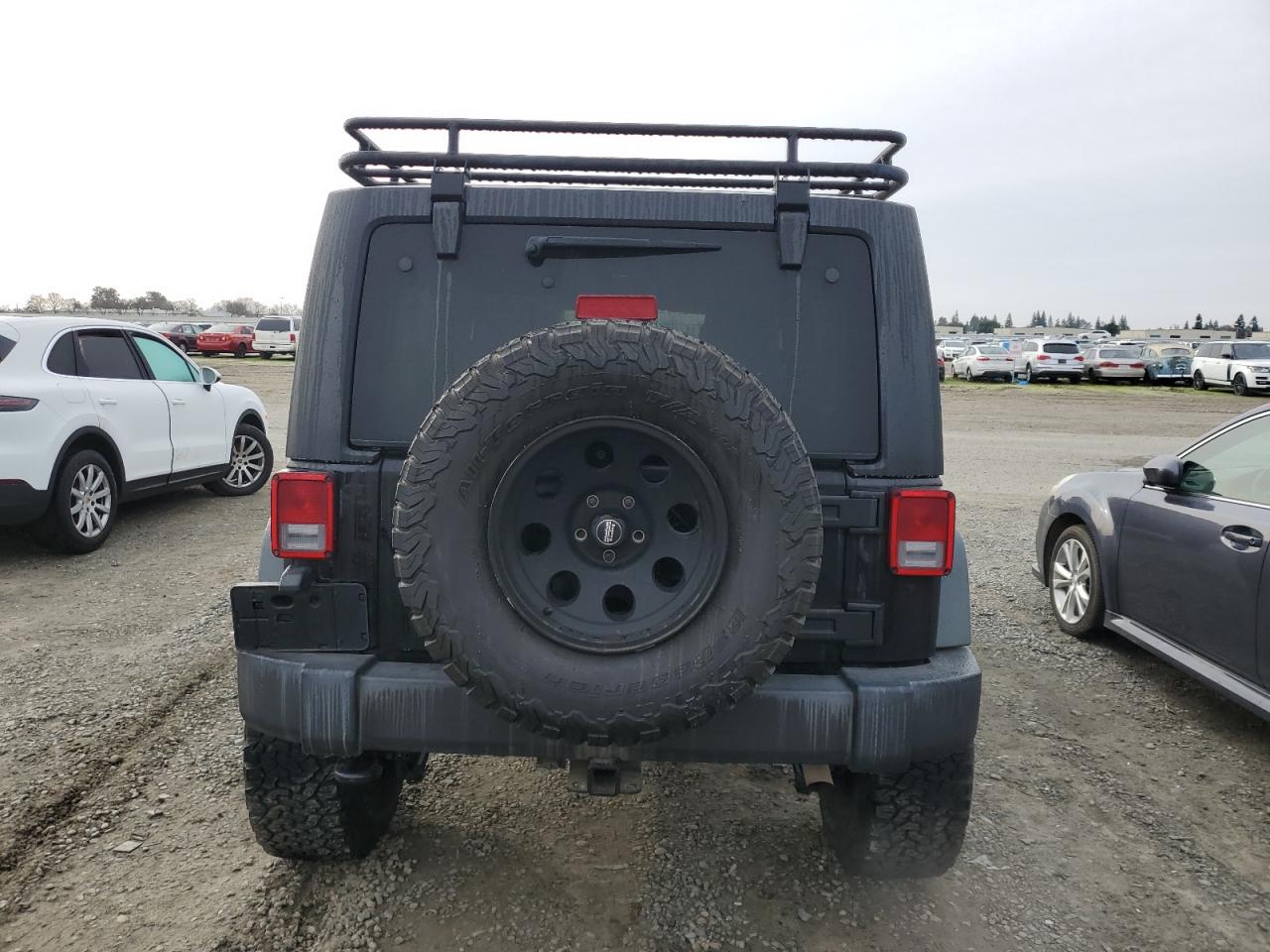 2015 Jeep Wrangler - Image 6