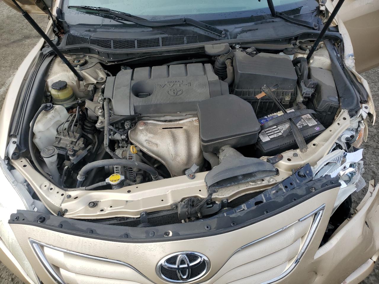 2011 Toyota Camry - Image 11