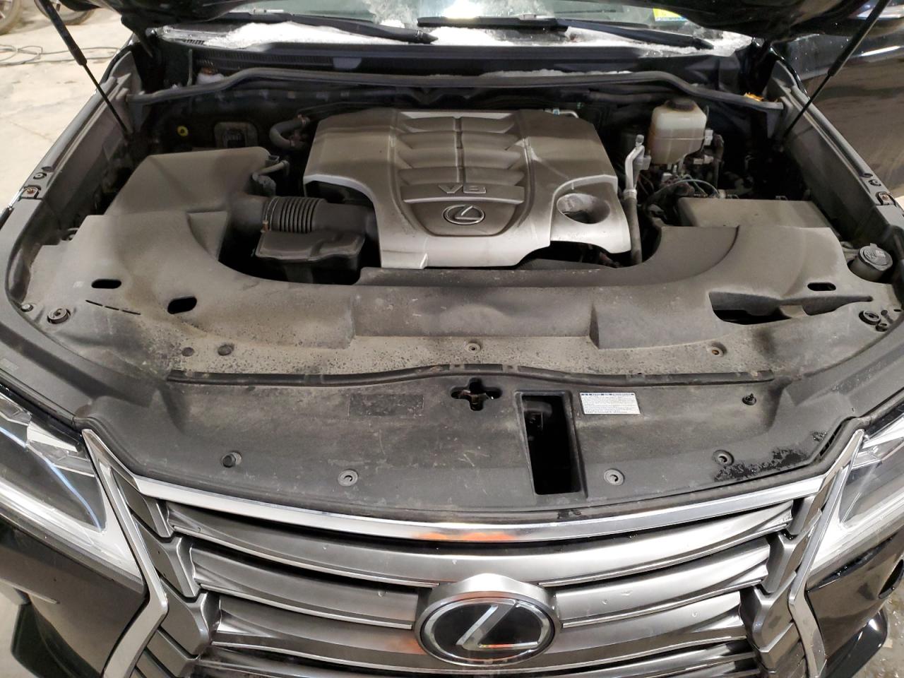 2017 Lexus LX - Image 12