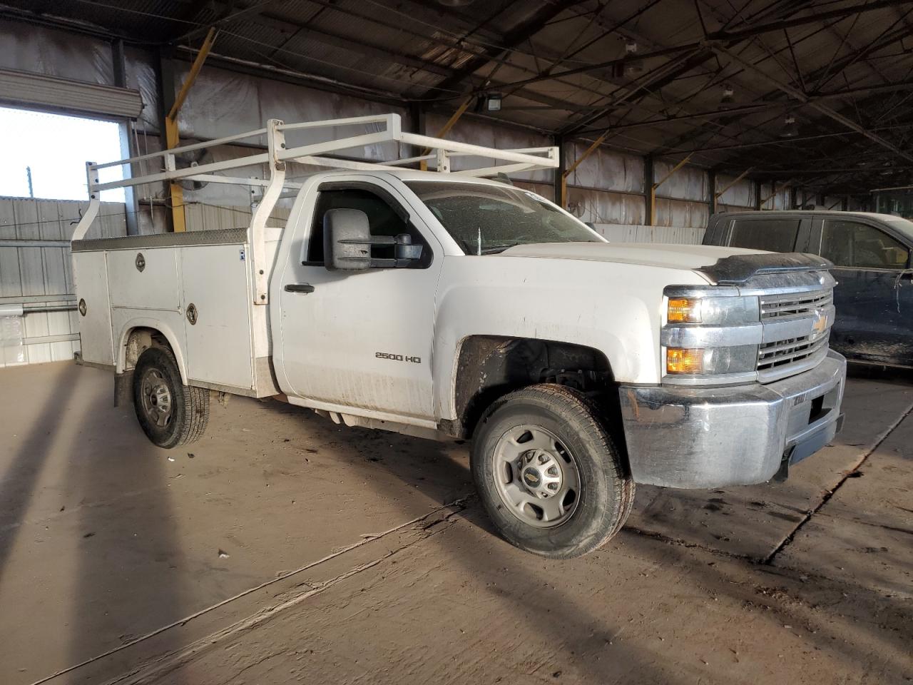 2017 Chevrolet Silverado - Image 4