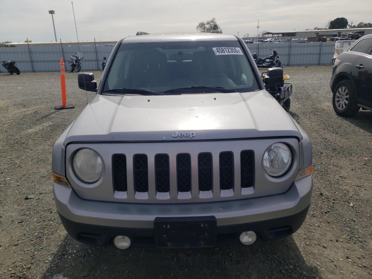 2014 Jeep Liberty (Patriot) - Image 5