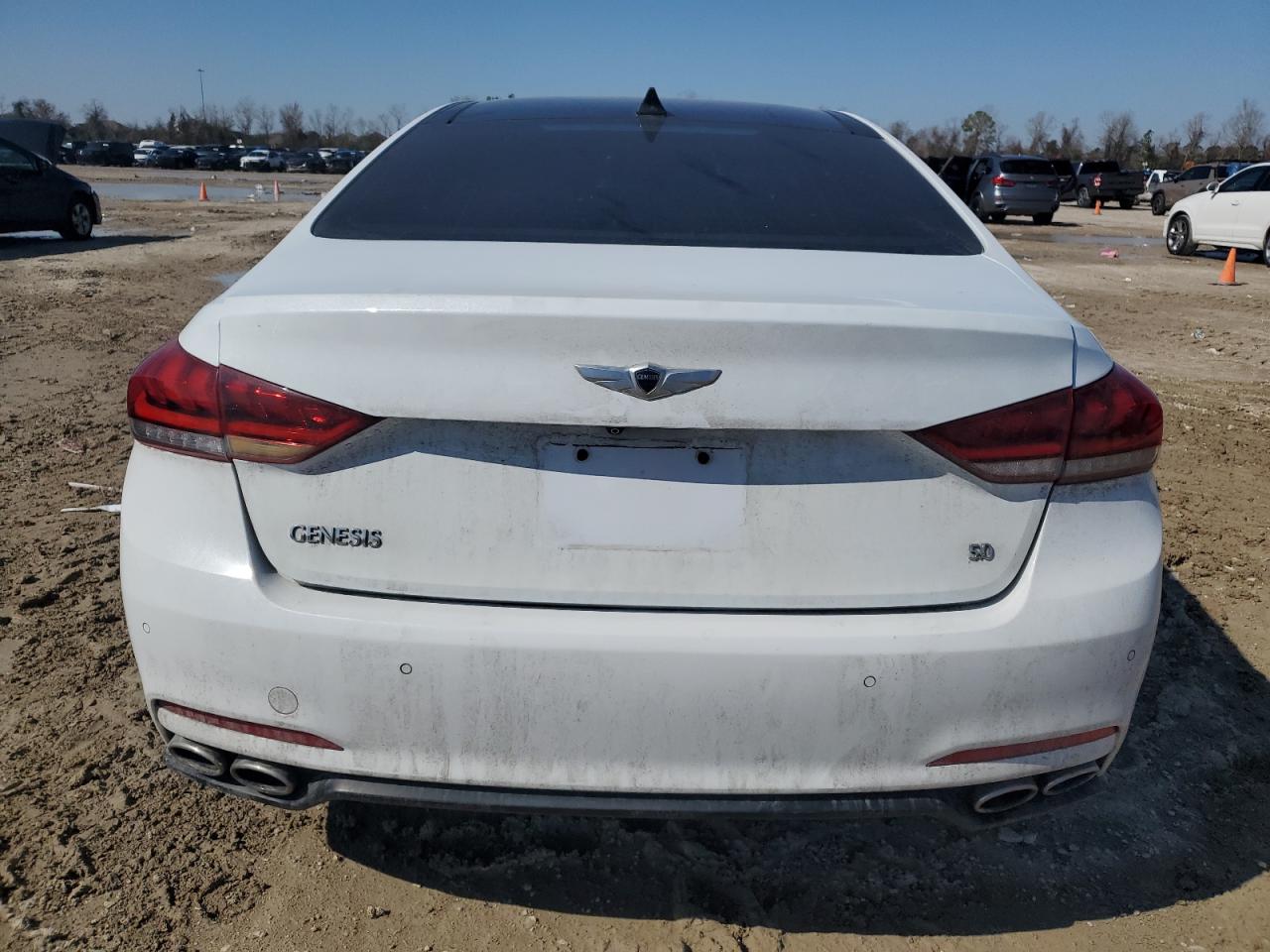 2015 Hyundai Genesis - Image 6