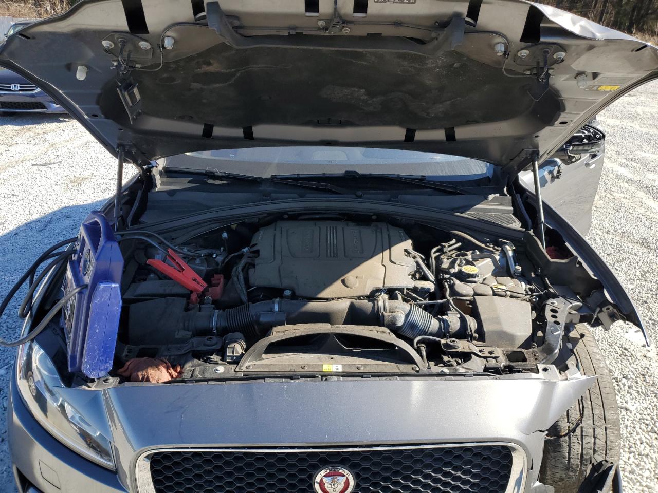 2017 Jaguar F-Pace - Image 12
