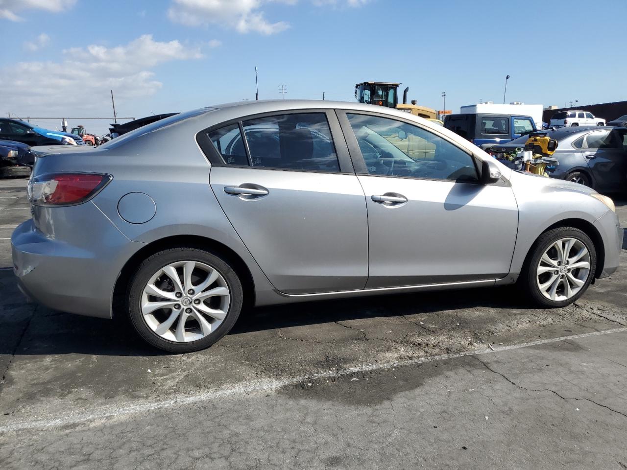 2010 Mazda 3 - Image 3
