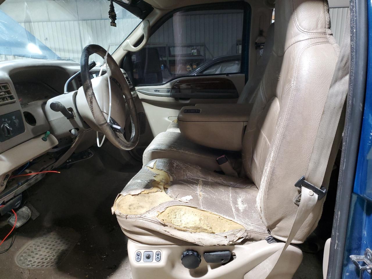 2000 Ford F250 - Image 7