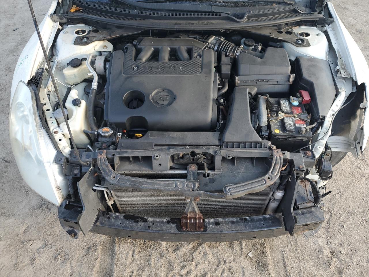 2010 Nissan Altima - Image 11