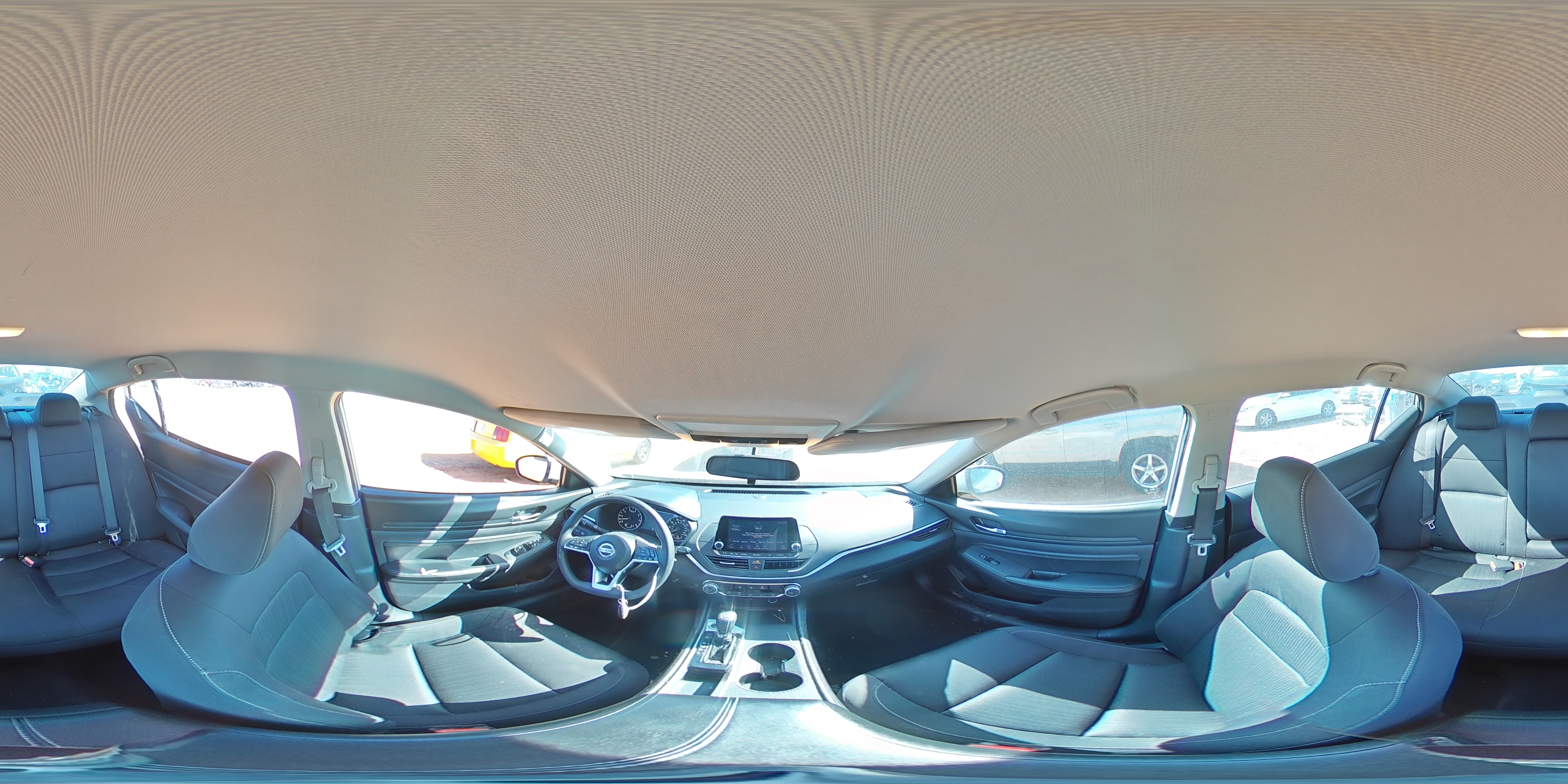 2020 Nissan Altima - Image 12