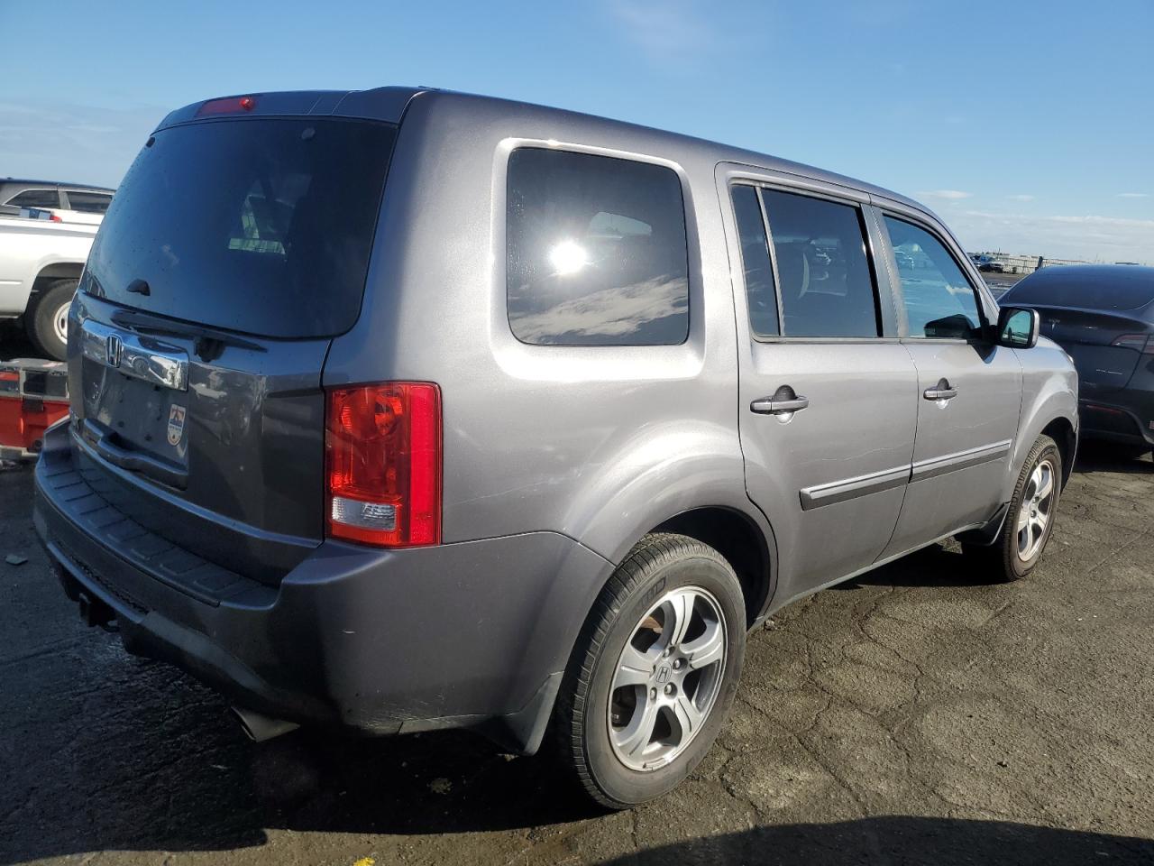 2015 Honda Pilot - Image 3