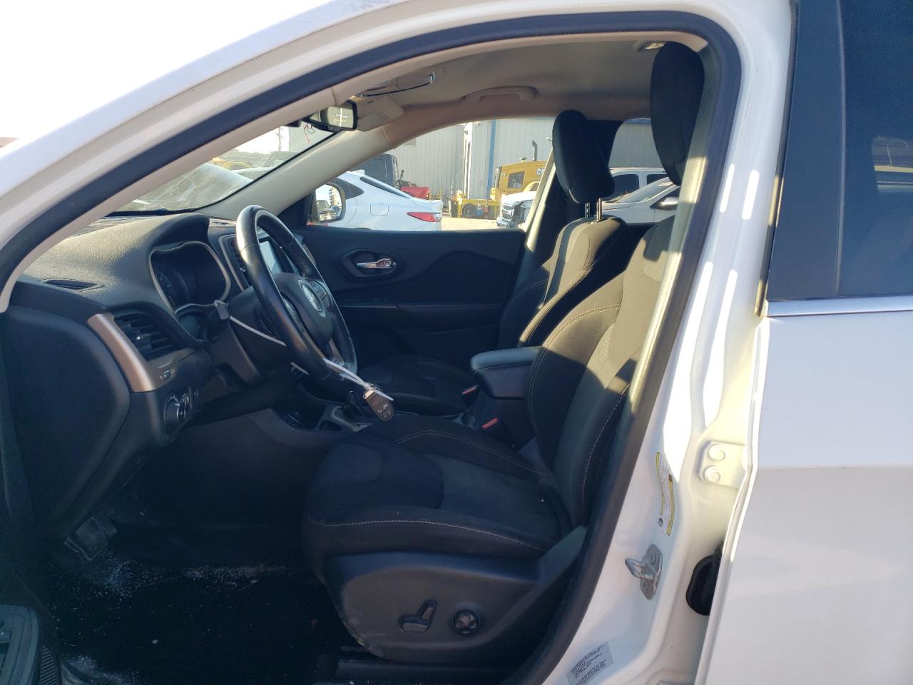 2016 Jeep Grand Cherokee - Image 7