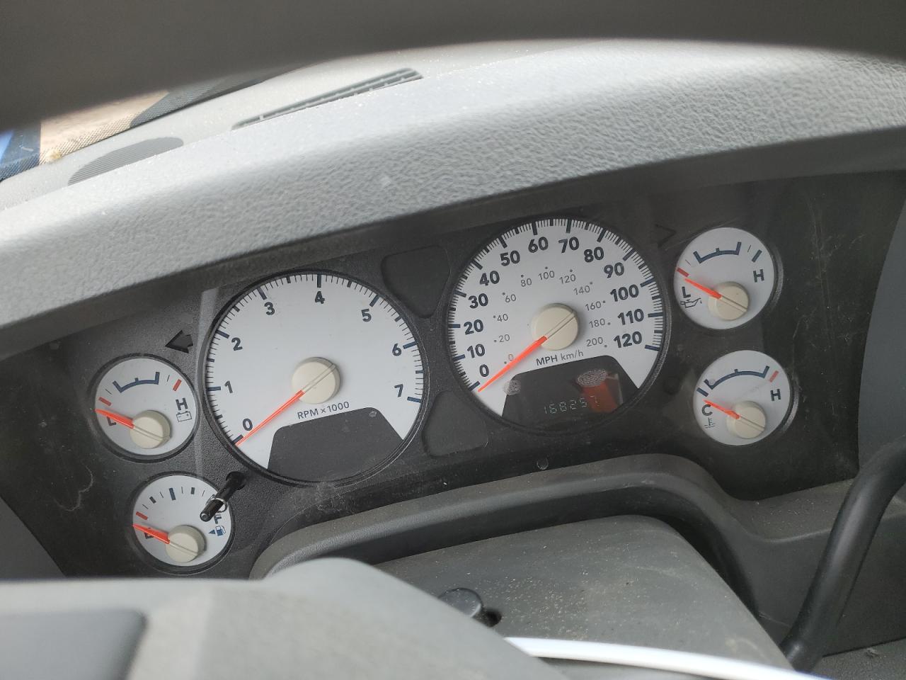 2008 Dodge RAM - Image 9