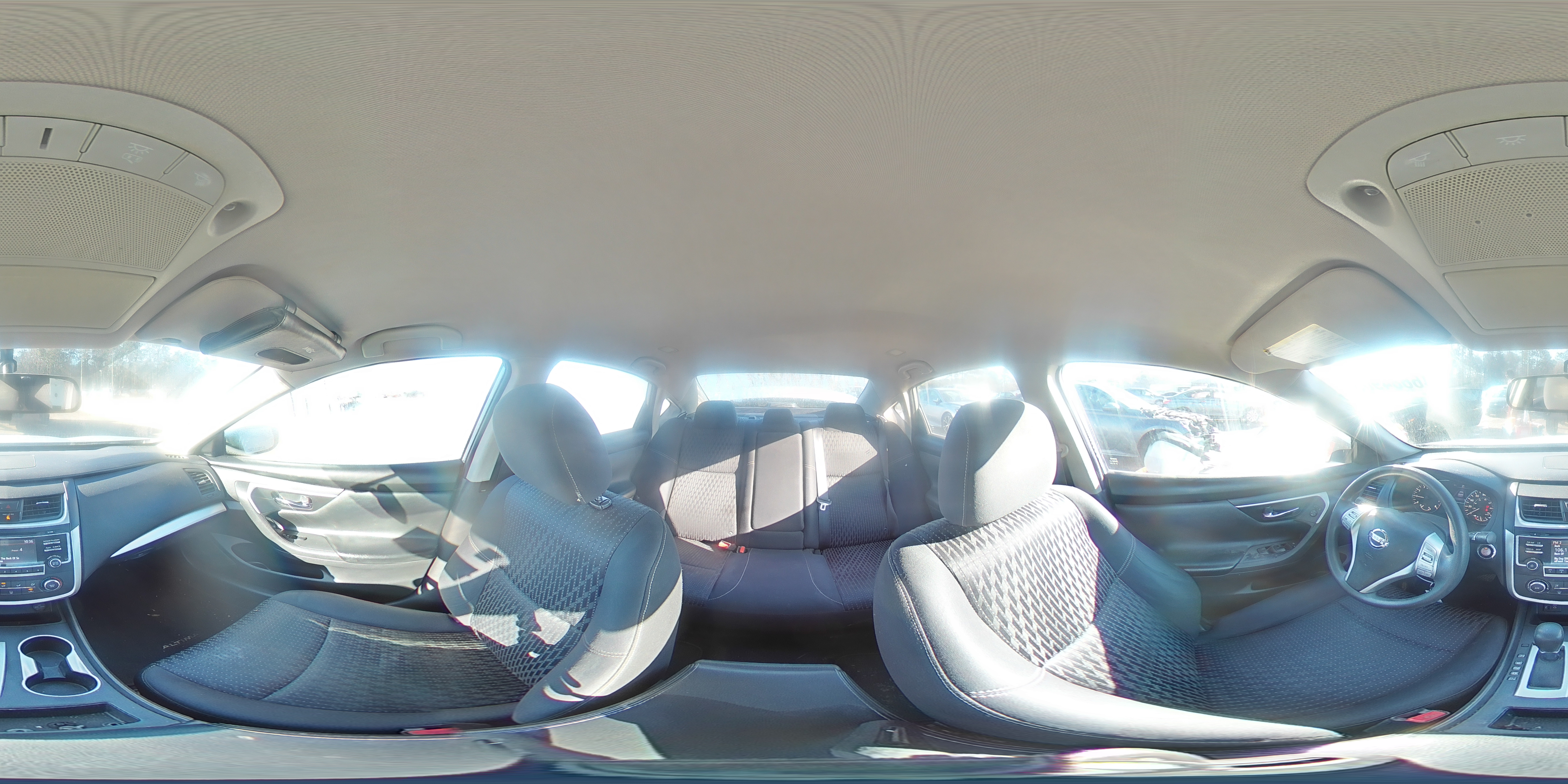 2016 Nissan Altima - Image 13