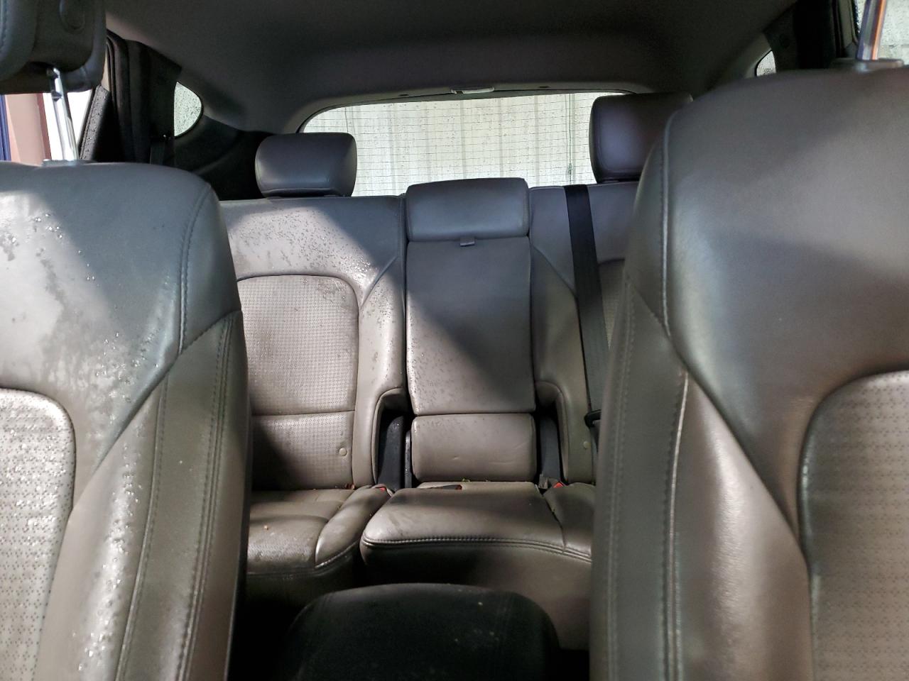 2014 Hyundai Santa Fe - Image 10