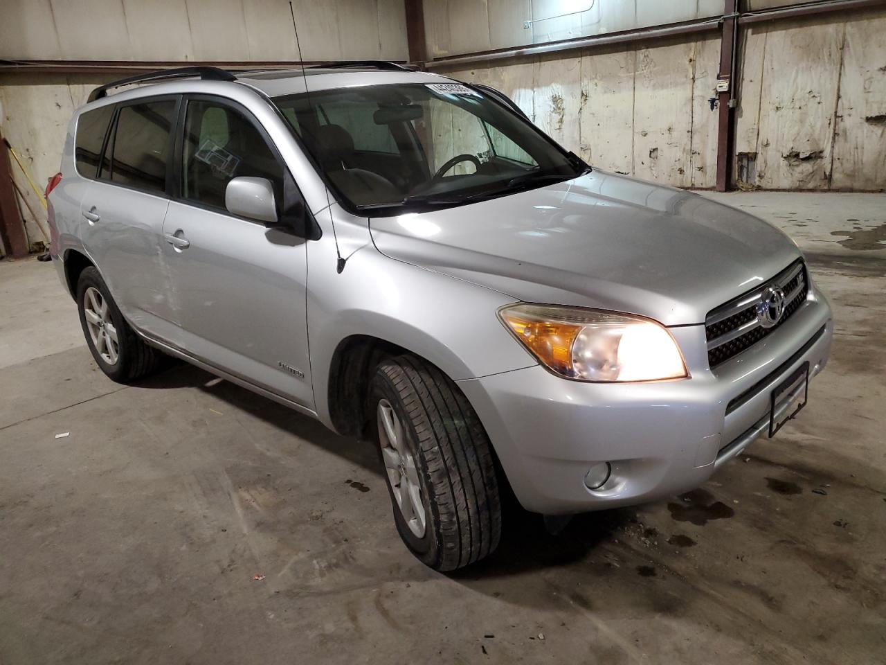 2008 Toyota RAV 4 - Image 4